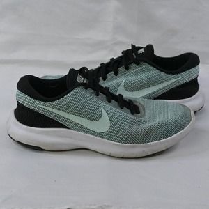 Nike Athletic Shoes in Mint and Black